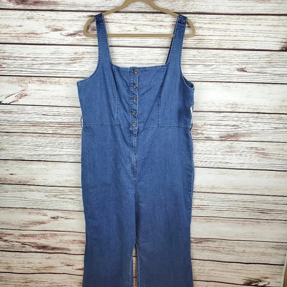 NWT Arizona Jeans Women's XXL Retro Denim Jean Flare Leg Sleeveless Jumpsuit - Picture 1 of 12